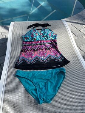 Apt. 9 Teal Halter Tankini with Pink & Black Paisley Print